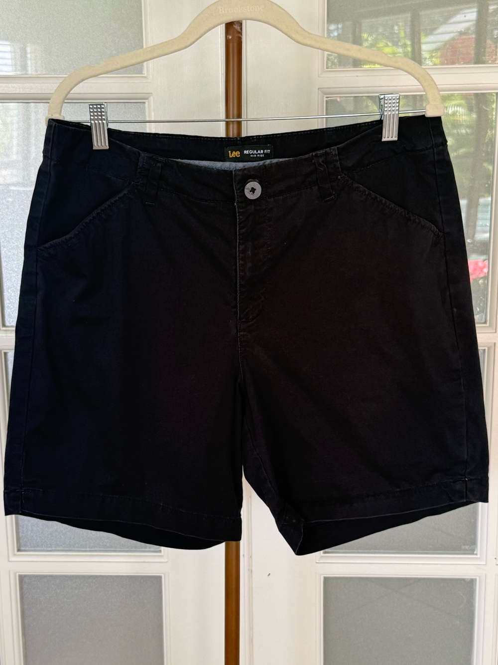 Lee Black Mid Rise Chino Shorts Size 14 Regular Fit Stretch Cotton Casual